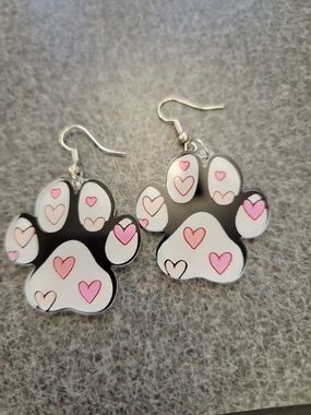 Paw Print Heart Dangle Earrings - Pink & White